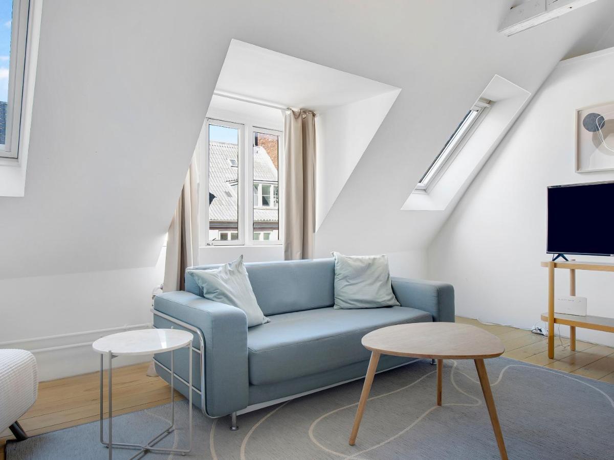 Sanders Main - Endearing Two-Bedroom Duplex Apartment With A Balcony Next To Magical Nyhavn Copenhague Extérieur photo